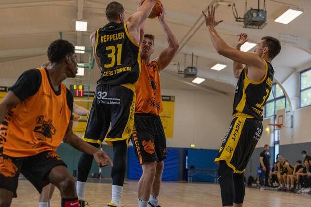 Till Isemann Wiha Panthers Schwenningen, 21 ¨¨Tigers Tuebingen vs WIHA Panthers Schwenningen, 2 basketball, Bundesliga, Pro A, Barmer 2 basketball, test game, season 2021 2022, 28 08 2021, ¨¨ Tigers Tuebingen WIHA Panthers Schwenningen, 2 basketball, 2 Bundesliga, Barmer 2 basketball, test game, season 2021 2022, 28 08 2021 Tuebingen. Copyright: xDennisxDuddek xEibnerxPressefotox EP_DDK