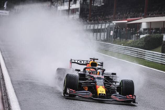 33 VERSTAPPEN Max (nld), Red Bull Racing Honda RB16B, action during the Formula 1 Belgium Grand Prix, 12th round of the 2021 FIA Formula One World Championship, WM, Weltmeisterschaft from August 27 to 29, 2021 on the Circuit de Spa-Francorchamps, in Stavelot, near LiÃ‹ge, Belgium - FORMULE 1 : Grand prix de belgique - 28 08 2021 DPPI PANORAMIC  AV6_4078