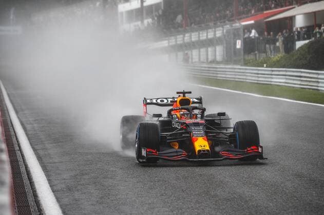 33 VERSTAPPEN Max (nld), Red Bull Racing Honda RB16B, action during the Formula 1 Belgium Grand Prix, 12th round of the 2021 FIA Formula One World Championship, WM, Weltmeisterschaft from August 27 to 29, 2021 on the Circuit de Spa-Francorchamps, in Stavelot, near LiÃ‹ge, Belgium - FORMULE 1 : Grand prix de belgique - 28 08 2021 DPPI PANORAMIC  Verstappen