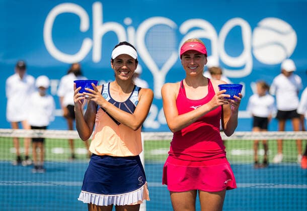 August 28, 2021, CHICAGO, UNITED STATES: Raluca Olaru of Romania & Nadiia Kichenok of Ukraine with their champions trophies after the doubles final the 2021 WTA, Tennis Damen Chicago Womens Open WTA 250 tennis tournament CHICAGO UNITED STATES - ZUMAa181 20210828_zaa_a181_049 Copyright: xRobxPrangex