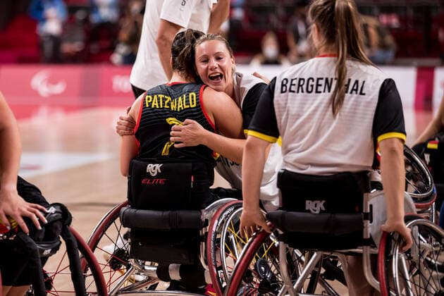Tokyo 2020 Paralympic Games Wheelchair Basketball , 29 08 2021 TOKYO, JAPAN 29 August Wheelchair Basketball, Japan vs Germany Women, on Day 5 of the Tokyo 2020 Paralympic Games at Ariake Arena on 29 08 2021 in Tokyo Japan Anne Patzwald 7, Germany , Svenja Mayer 13, Germany Copyright: xBEAUTIFULxSPORTS Wunderlx