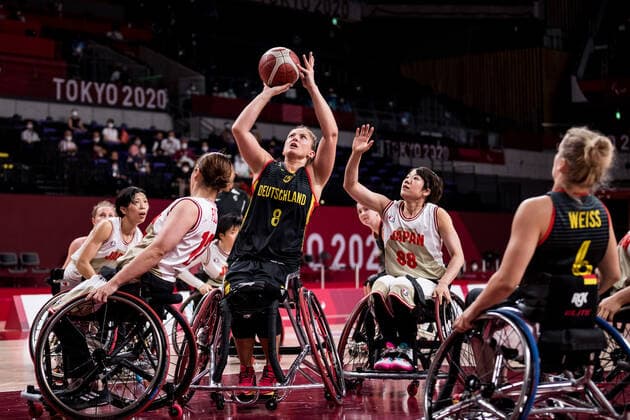 Tokyo 2020 Paralympic Games Wheelchair Basketball , 29 08 2021 TOKYO, JAPAN 29 August Wheelchair Basketball, Japan vs Germany Women, on Day 5 of the Tokyo 2020 Paralympic Games at Ariake Arena on 29 08 2021 in Tokyo Japan Katharina Lang 8, Germany , Rie Odajima 88, Japan Copyright: xBEAUTIFULxSPORTS Wunderlx