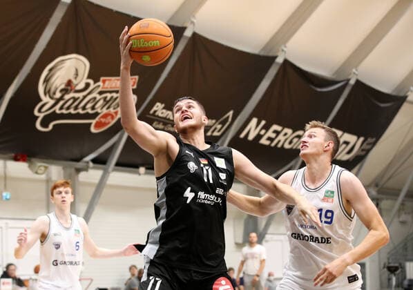 28 08 2021 Basketball Season 2021 2022 2 Bundesliga Pro A Test Match Friendly Match Nürnberg Falcons Basketball Club NBC USK Prague DaMa Benedikt Maukner 11, Nürnberg Falcons BC NBC Filip Petruzela 19, USK Praha Prague Basketball