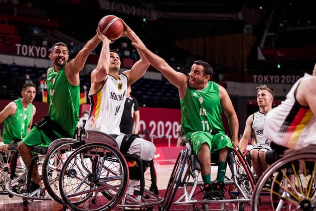 Tokyo 2020 Paralympic Games Wheelchair Basketball , 29 08 2021 TOKYO, JAPAN 29 August Wheelchair Basketball, Germany vs Algeria Men on Day 5 of the Tokyo 2020 Paralympic Games at Ariake Arena on 29 08 2021 in Tokyo Japan Abdenour Benredouane 5, Algeria , Aliaksandr Halouski 14, Germany , Ayoub Badrane 11, Algeria Copyright: xBEAUTIFULxSPORTS Wunderlx