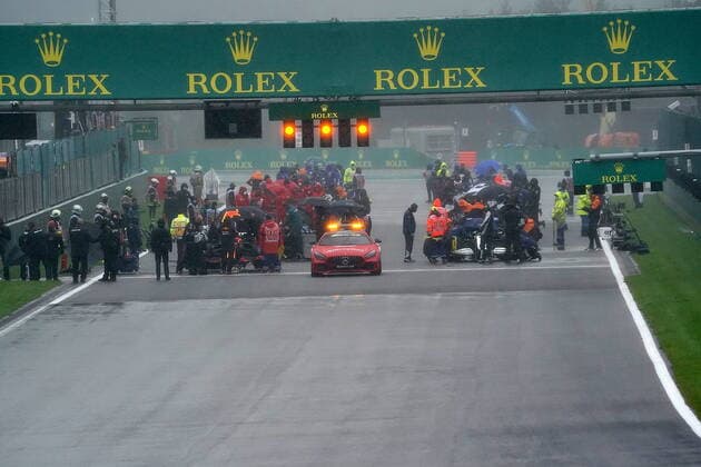 FORMULA 1 ROLEX BELGIAN GRAND PRIX 2021 29 08 2021, Circuit de Spa Francorchamps, Spa Franchorchamps, FORMULA 1 ROLEX BELGIAN GRAND PRIX 2021 , pictured The cars are lined up on the grid waiting for the start behind the safety car. nordphotoxGmbHx xBratic nph00250