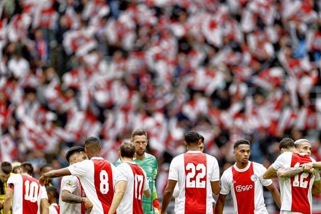 AMSTERDAM, 29-08-2021, JohanCruyff Arena, Dutch Football Eredivisie season 2021 2022 beween Ajax and Vitesse 5-0. Ajax fans with flags Ajax - Vitesse  x13202008x Copyright:
