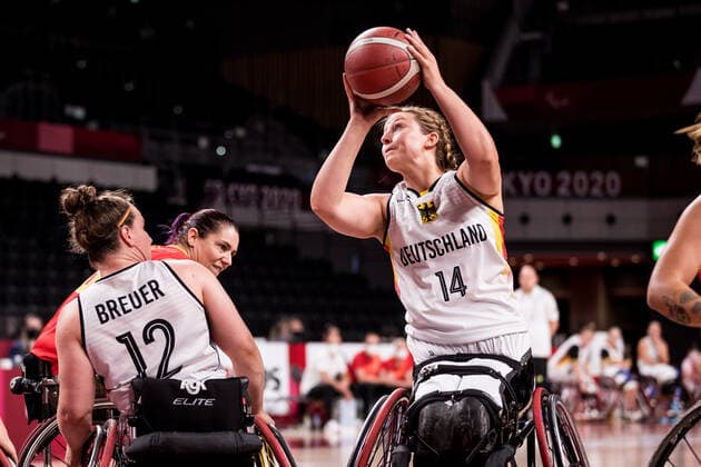 Tokyo 2020 Paralympic Games Wheelchair Basketball , 31 08 2021 TOKYO, JAPAN 31 August Wheelchair Basketball, Quarterfinal Germany vs Spain Women, on Day 7 of the Tokyo 2020 Paralympic Games at Ariake Arena on 31 08 2021 in Tokyo Japan Lena Knippelmeyer 14, Germany Copyright: xBEAUTIFULxSPORTS Wunderlx