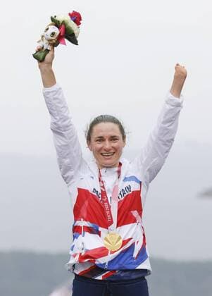 Tokyo Paralympics: Cycling Road Sarah Storey of Britain celebrates with her gold medal for the women s cycling road C5 time trial at the Tokyo Paralympics at Fuji International Speedway in Shizuoka Prefecture, central Japan, on Aug. 31, 2021.  A14AA0000790641P