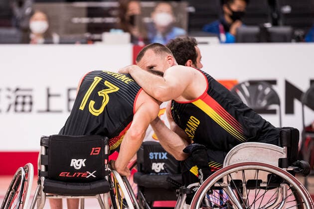 Tokyo 2020 Paralympic Games Wheelchair Basketball , 01 09 2021 TOKYO, JAPAN 01 September Wheelchair basketball, quarterfinal Spain vs Germany men, on day 8 of the Tokyo 2020 Paralympic Games at Ariake Arena on 01 09 2021 in Tokyo Japan Andre Bienek 8, Germany troestet Thomas Boehme 13, Germany after the defeat. Copyright: xBEAUTIFULxSPORTS Wunderlx
