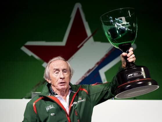 ZANDVOORT Jackie Stewart with the cup, designed by designer Piet Boon, which is presented to the winner of the Dutch Grand Prix during a press conference For the first time in 36 years, the Formula 1 race Dutch Grand Prix Zandvoort will be held at Circuit Zandvoort REMKO DE WAAL xVIxANPxSportx xxANPxIVx 436625684