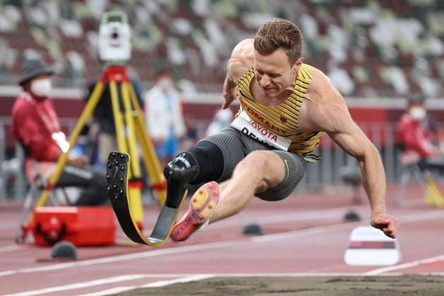 Tokyo 2020 Paralympic Games Athletics , 01 09 21 TOKYO, JAPAN 01 September GOLD Markus Rehm GER TSV Bayer 04 Leverkusen T64 on Day 8 of the Tokyo 2020 Paralympic Games Athletics at Olympic Stadium on 01 09 2021 in Tokyo Japan Copyright: xBEAUTIFULxSPORTS AxelxKohringx
