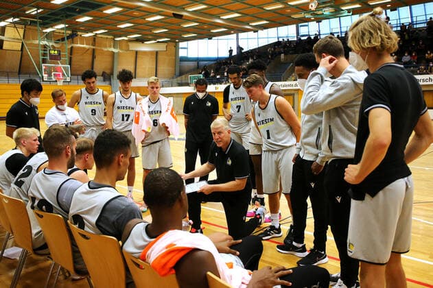 BAU 01 09 2021 Ludwigsburg Basketball MHP Riesen Ludwigsburg vs Wiha Panthers Schwenningen, coach John Patrick MHP, centre
