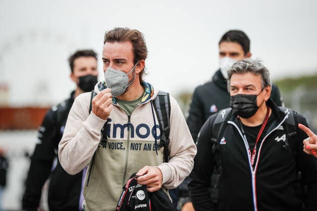 ALONSO Fernando (spa), Alpine F1 A521, portrait during the Formula 1 Heineken Dutch Grand Prix 2021, 13th round of the 2021 FIA Formula One World Championship, WM, Weltmeisterschaft from September 3 to 5, 2021 on the Circuit Zandvoort, in Zandvoort, Netherlands - FORMULE 1 : Grand Prix des Pays-Bas - 02 09 2021 Dppi Panoramic  00121027__V2_6342
