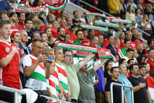 Fußball, WM Quali, Ungarn - England Hungary v England 2022 FIFA World Cup, WM, Weltmeisterschaft, Fussball Qualifiers Hungary fans during the 2022 FIFA World Cup Qualifiers match at the Ferenc Puskas Stadium, Budapest Content Not Available For UK Newspapers Copyright: xFocusxImagesx FIL-15839-0009