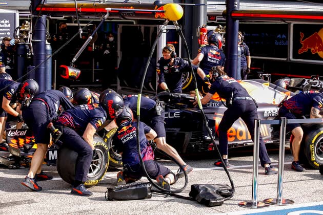 Red Bull Racing Team during pit stop practice, F1 Grand Prix of the Netherlands at Circuit Zandvoort on September 2, 2021 in Zandvoort, Netherlands Photo by HOCH ZWEI Zandvoort Netherlands