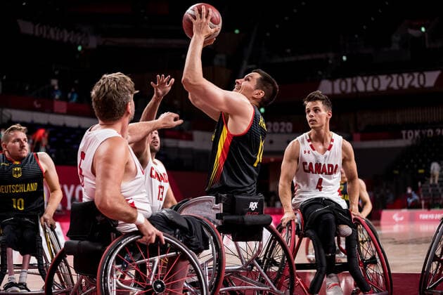 Tokyo 2020 Paralympic Games Wheelchair Basketball , 03 09 2021 TOKYO, JAPAN 03 September Wheelchair Basketball, Placing Game 7 8 Canada Germany Men, on Day 10 of the Tokyo 2020 Paralympic Games at Ariake Arena on 03 09 2021 in Tokyo Japan Robert Hedges 6, Canada , Aliaksandr Halouski 14, Germany , Nikola Goncin 4, Canada Copyright: xBEAUTIFULxSPORTS Wunderlx