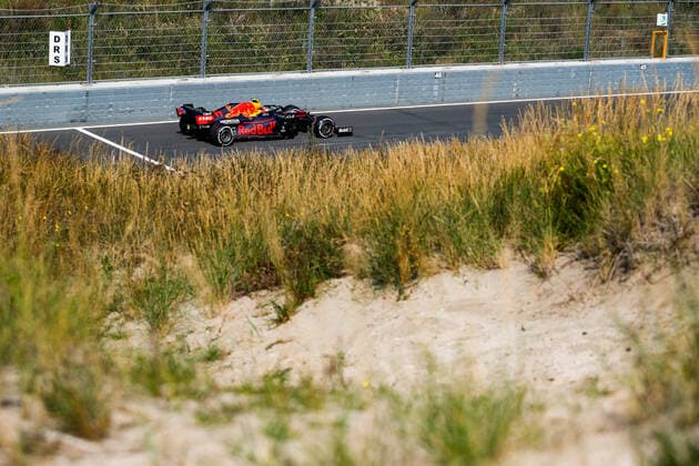11 PEREZ Sergio (mex), Red Bull Racing Honda RB16B, action during the Formula 1 Heineken Dutch Grand Prix 2021, 13th round of the 2021 FIA Formula One World Championship, WM, Weltmeisterschaft from September 3 to 5, 2021 on the Circuit Zandvoort, in Zandvoort, Netherlands FORMULE 1 : Grand Prix des Pays-Bas - Essais - 03 09 21 Dppi Panoramic  20210903_GOODEN__GDN8111