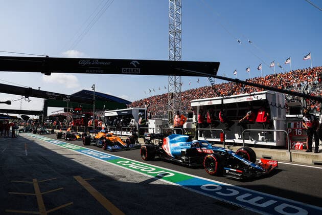 31 OCON Esteban (fra), Alpine F1 A521, action pitlane, during the Formula 1 Heineken Dutch Grand Prix 2021, 13th round of the 2021 FIA Formula One World Championship, WM, Weltmeisterschaft from September 3 to 5, 2021 on the Circuit Zandvoort, in Zandvoort, Netherlands FORMULE 1 : Grand Prix des Pays-Bas - 04 09 2021 DPPI PANORAMIC  00121027_AV6_6081