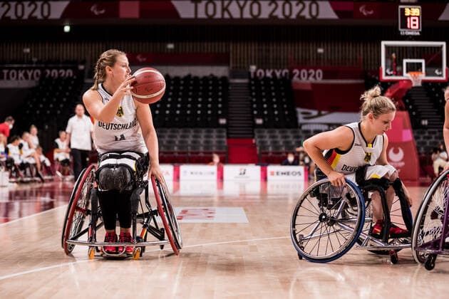 Tokyo 2020 Paralympic Games Wheelchair Basketball , 04 09 2021 TOKYO, JAPAN 04 September Wheelchair basketball, bronze medal match Germany vs USA Women, on day 11 of the Tokyo 2020 Paralympic Games at Ariake Arena on 04 09 2021 in Tokyo Japan Lena Knippelmeyer 14, Germany , Catharina Weiss 6, Germany Copyright: xBEAUTIFULxSPORTS Wunderlx