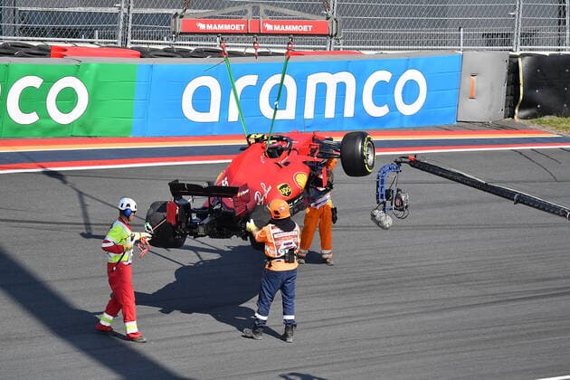 FORMULA 1 HEINEKEN DUTCH GRAND PRIX 2021 04 09 2021, Circuit Park Zandvoort, Zandvoort, FORMULA 1 HEINEKEN DUTCH GRAND PRIX 2021 , in the picture accident of Carlos Sainz Jr ESP 55 , Scuderia Ferrari Mission Winnow nordphotoxGmbHx xBratic nph00250