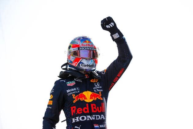 VERSTAPPEN Max (ned), Red Bull Racing Honda RB16B, celebrating his pole position during the Formula 1 Heineken Dutch Grand Prix 2021, 13th round of the 2021 FIA Formula One World Championship, WM, Weltmeisterschaft from September 3 to 5, 2021 on the Circuit Zandvoort, in Zandvoort, Netherlands FORMULE 1 : Grand Prix des Pays-Bas - 04 09 2021 DPPI PANORAMIC  _GDN8895