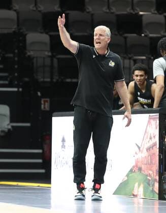 04 09 2021 Basketball Season 2021 2022 EMS Cup Preliminary Round Nürnberg Falcons Basketball Club NBC MHP RIESEN Ludwigsburg DaMa John Patrick Trainer Headcoach MHP Riesen Ludwigsburg indicates gestures directs gives instructions