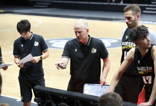 04 09 2021 Basketball Season 2021 2022 EMS Cup Preliminary Round Nuremberg Falcons Basketball Club NBC MHP RIESEN Ludwigsburg DaMa John Patrick Coach Headcoach MHP Riesen Ludwigsburg Gives Instructions During Timeout