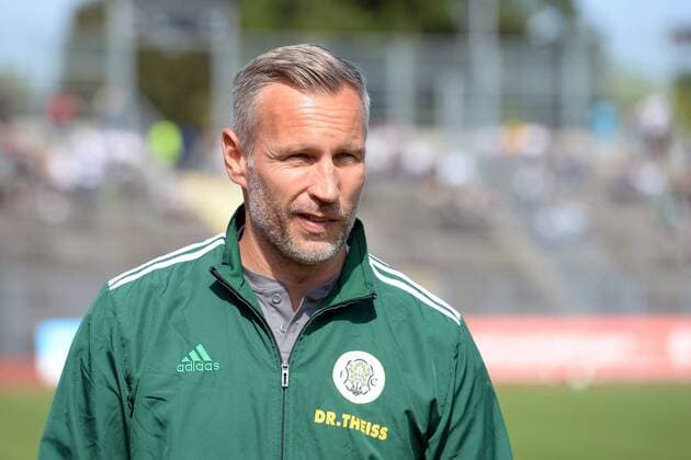 Timo Wenzel coach FC 08 Homburg , KSV Hessen Kassel vs FC 08 Homburg, Football, Regionalliga Suedwest, 04 09 2021, Football KSV Hessen Kassel vs FC 08 Homburg, 04 09 2021 Kassel Copyright: xRolandxSippelx-xEibner-Pressefotox