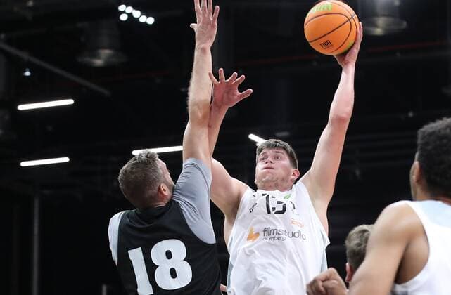 04 09 2021 Basketball Season 2021 2022 EMS Cup Preliminary Round Nürnberg Falcons Basketball Club NBC MHP RIESEN Ludwigsburg DaMa Jonas Wohlfarth Bottermann 18, MHP Riesen Ludwigsburg Jonathan Maier 13, Nürnberg Falcons BC NBC