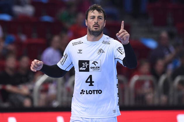 Handball Pixum Super Cup 2021 THW Kiel TBV Lemgo Lippe on 04 09 2021 at the PSD Bank Dome in Düsseldorf Domagoj Duvnjak Kiel xRx