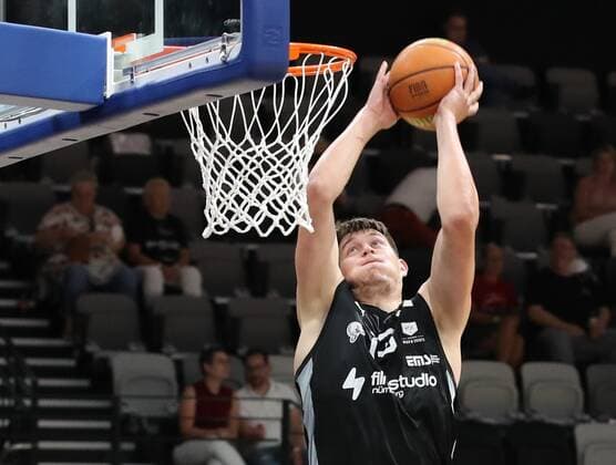05 09 2021 Basketball Season 2021 2022 EMS Cup Game for 3rd Place Nürnberg Falcons Basketball Club NBC Science City Jena DaMa Jonathan Maier 13, Nürnberg Falcons BC NBC with Dunking
