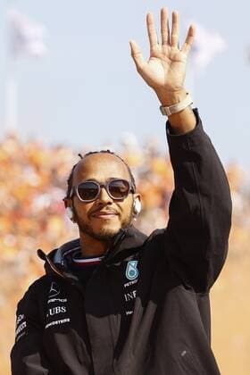 ZANDVOORT Lewis Hamilton during the drivers parade prior to the start of the Dutch Grand Prix at the Zandvoort circuit ANP VINCENT JANNINK Grand Prix xVIxANPxSportx xxANPxIVx 436905566