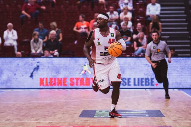 Test match Artland Dragons vs Eisbaeren Bremerhaven, 05 09 2021 Demetrius Ward Artland Dragons, 45 Test match Artland Dragons vs Eisbaeren Bremerhaven on 05 09 2021 in Quakenbrueck Artland Arena , Germany, Copyright: xBEAUTIFULxSPORTS Neddermannx
