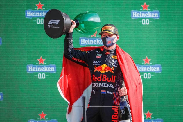 podium VERSTAPPEN Max (ned), Red Bull Racing Honda RB16B, portrait during the Formula 1 Heineken Dutch Grand Prix 2021, 13th round of the 2021 FIA Formula One World Championship, WM, Weltmeisterschaft from September 3 to 5, 2021 on the Circuit Zandvoort, in Zandvoort, Netherlands FORMULE 1 : Grand Prix des Pays-Bas - 05 09 2021 DPPI PANORAMIC  00121028__V2_2727