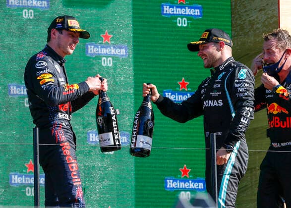 33 Max Verstappen NED, Red Bull Racing , 77 Valtteri Bottas FIN, Mercedes AMG Petronas F1 Team , F1 Grand Prix of the Netherlands at Circuit Zandvoort on September 5, 2021 in Zandvoort, Netherlands Photo by HOCH ZWEI Zandvoort Netherlands