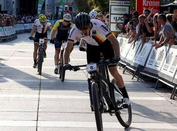 Bilder des Jahres 2021, Sport 09 September Sport Themen der Woche KW35 Sport Bilder des Tages MOUNTAIN BIKE - UCI MTB Eliminator WC 2021 GRAZ,AUSTRIA,05.SEP.21 - CYCLING, MOUNTAIN BIKE - UCI Mountain Bike Eliminator World Cup. Image shows Simon Gegenheimer (GER).  GEPAxpictures xHansxOberlaender