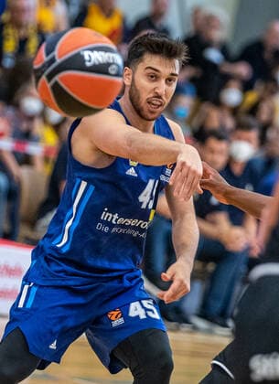 Oranienburg, 05 09 21, Basketball Test Games, ALBA Berlin Bakken Bears, MBS Arena Oranienburg ALBAs new recruit Tamir Blatt plays the ball ALBA Berlin Bakken Bears