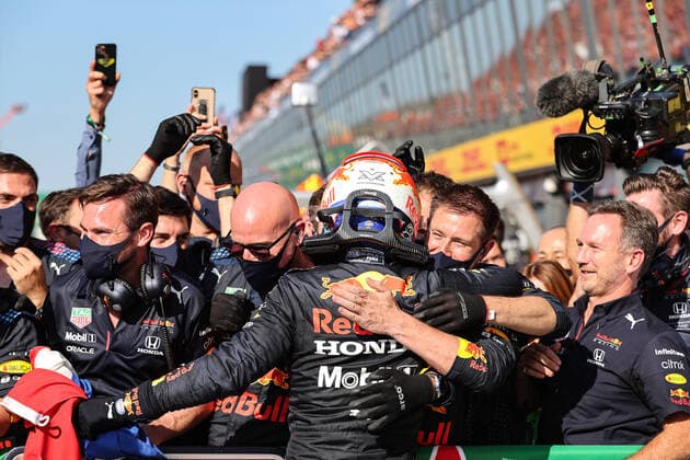 F1 Grand Prix of the Netherlands 33 Max Verstappen (NED, Red Bull Racing), Christian Horner (GBR, Red Bull Racing), F1 Grand Prix of the Netherlands at Circuit Zandvoort on September 5, 2021 in Zandvoort, Netherlands. (Photo by xpbimages.com XPB Images FIA Pool via HOCH ZWEI) Zandvoort Netherlands Poolfoto HOCH ZWEI Pool XPB Images ,EDITORIAL USE ONLY