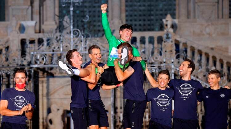Cycling, Vuelta a Espana, Award ceremony in Santiago de Compostela