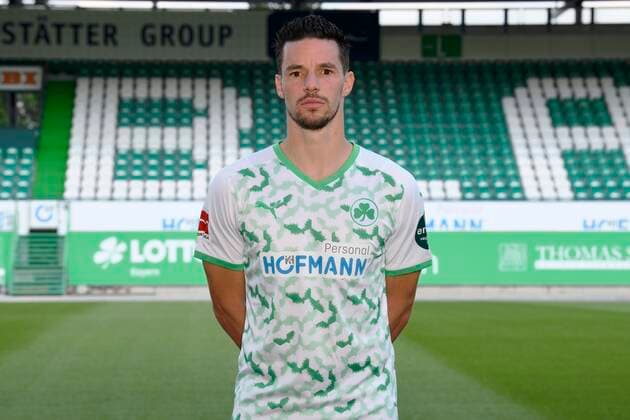 06 09 2021 SpVgg Greuther Fürth Kleeblatt Spielvereinigung 1 Football Bundesliga Season 2021 2022 photo appointment portrait appointment Nick Viergever 24, SpVgg Greuther Fürth single photo single photo portrait portrait head photo