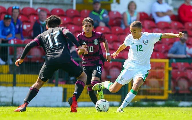 Under 17 International Friendly, Länderspiel, Nationalmannschaft Turner s Cross, Cork 7 9 2021 Republic of Ireland U17, U 17 vs Mexico U17 Ireland™s Caden McLoughlin and Mexico™s Oscar Soto Caden McLoughlin and Oscar Soto 7 9 2021  Copyright: x INPHO KenxSuttonx inp_irl_vs_mex_2135