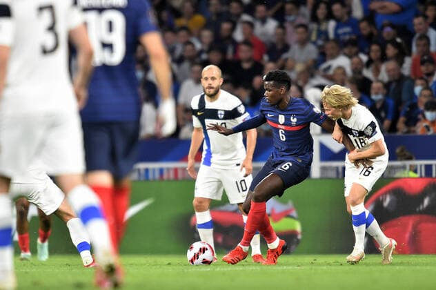 Paul Pogba (france) vs Urho Nissila (finlande) FOOTBALL : France vs Finlande - Qualifications - Coupe du Monde 2022 - 07 09 2021 FredericChambert Panoramic 
