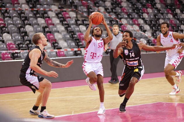 Parker Jackson Cartwright Telekom Baskets Bonn , Test match vs Limburg United easyCredit BBL 1 Bundesliga , Season 2021 2022