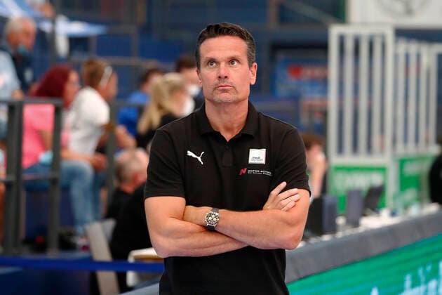 BBL easyCredit Basketball BundesligaPreparatory match at Stadthalle Weißenfels for the 2021 2022 season Syntainics MBC vs Medi Bayreuth Raoul Korner Medi Bayreuth coach