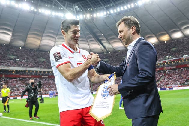 08.09.2021 WARSZAWA, STADION PGE NARODOWY¨PILKA NOZNA (FOOTBALL) ¨ELIMINACJA MISTRZOSTW SWIATA FIFA QATAR 2022 ( WORLD CUP QUALIFIATION QATAR 2022 )¨MECZ POLSKA - ANGLIA ( GAME POLAND - ENGLAND )¨NZ ROBERT LEWANDOWSKI, JAKUB KWIATKOWSKI FOTO LUKASZ GROCHALA CYFRASPORT NEWSPIX.PL --- Newspix.pl  20210908CSLG0055