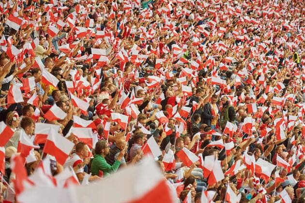 08.09.2021 WARSZAWA, STADION PGE NARODOWY PILKA NOZNA (FOOTBALL) ELIMINACJA MISTRZOSTW SWIATA FIFA QATAR 2022 ( WORLD CUP QUALIFIATION QATAR 2022 ) MECZ POLSKA - ANGLIA ( GAME POLAND - ENGLAND ) NZ. KKIBICE FLAGI FOTO RADOSLAW JOZWIAK CYFRASPORT NEWSPIX.PL --- Newspix.pl  CRJ_2181