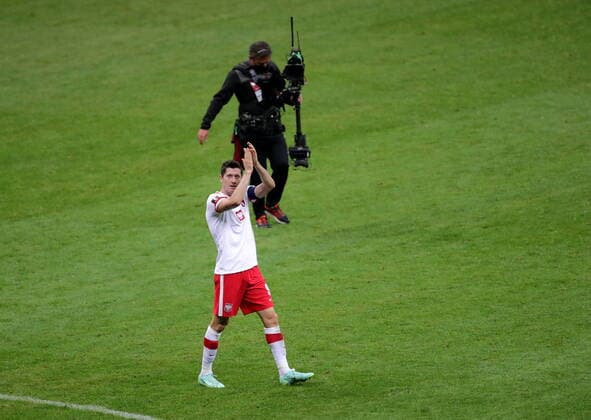 2022 FIFA World Cup, WM, Weltmeisterschaft, Fussball qualifier Poland vs. England Photo: Beata Zawadzka East News 2022 FIFA World Cup qualifier Group I game Poland vs. England on September 8, 2021 at National Stadium in Warsaw, Poland. Pictured: Robert Lewandowski EN_01492272_0106
