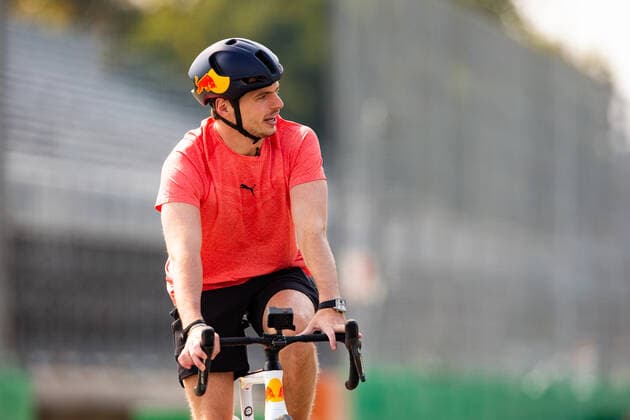 VERSTAPPEN Max (ned), Red Bull Racing Honda RB16B, portrait during the Formula 1 Heineken Gran Premio D italia 2021, Italian Grand Prix, 14th round of the 2021 FIA Formula One World Championship, WM, Weltmeisterschaft from September 9 to 12, 2021 on the Autodromo Nazionale di Monza, in Monza, Italy - FORMULE 1 : Grand prix d Italie - Presentation - Monza - 09 09 2021 DPPI Panoramic 