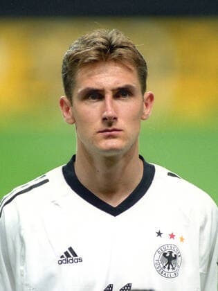 WM 2002 Deutschland - Saudi-Arabien 8:0 01.06.2002 Miroslav Klose (GER) Nur fuer journalistische Zwecke! Only for editorial use! *** World Cup 2002 Germany Saudi Arabia 8 0 01 06 2002 Miroslav Klose GER Only for journalistic use Only for editorial use HM