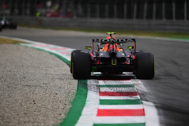 Formula 1 - Italian GP - Drivers Arrival And Free Practice Sergio Perez of Red Bull Racing Honda drive his RB16B single-seater during free practice of Italian GP, 14th round of Formula 1 World Championship, WM, Weltmeisterschaft in Autodromo Internazionale di Monza, in Monza, Lombardia, Italy, 10 September 2021 Monza Lombardia Italy diodato-notitle210910_npgaF  Copyright: xAndreaxDiodatox